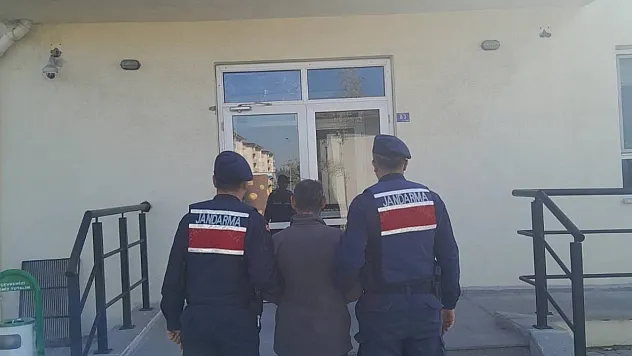 Afyon'da Jandarmadan Büyük Operasyon: 37 Firari Yakalandı!