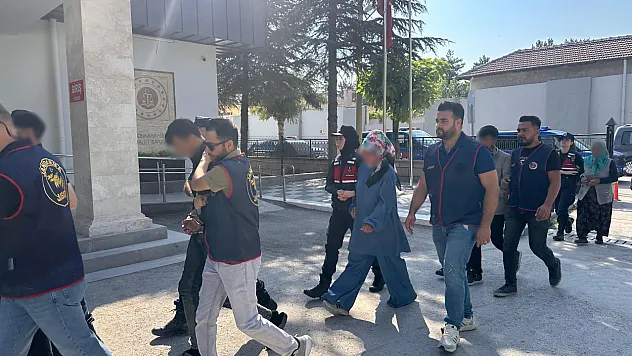 Afyon'da Korkunç Şüphe! Düştü Mü, Öldürüldü Mü!