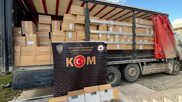Afyon'da Milyonlarca Kaçak Makaron Ele Geçirildi