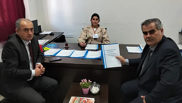 Afyon'da Müdür Yardımcısı Makamını Terk Etti!