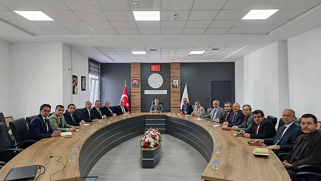 Afyon'da Okulların İhtiyaçları Görüşüldü