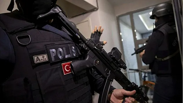 Afyon'da Operasyonu: Katil, Dolandırıcı, Hırsız Aynı Anda Yakalandı!