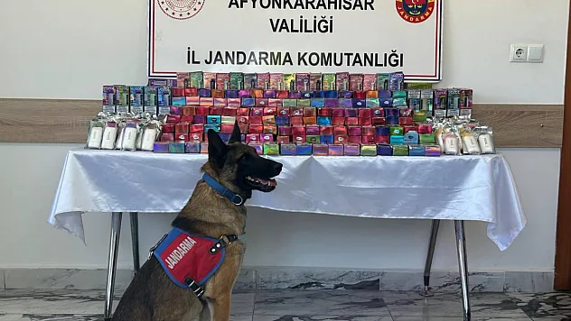 Afyon'da Otobüste Kaçak Sigara Ele Geçirildi