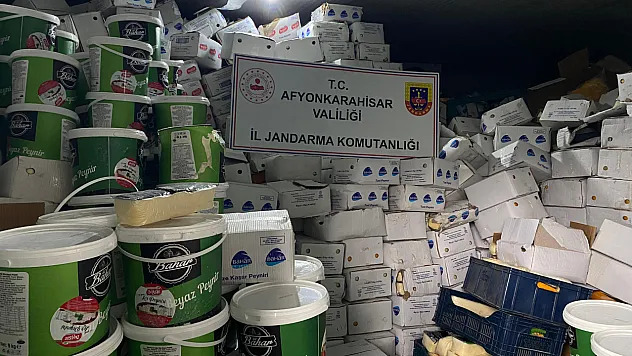 Afyon'da Sahte Ürün Operasyonu: Tonlarca Peynir ve Etiket Ele Geçirildi