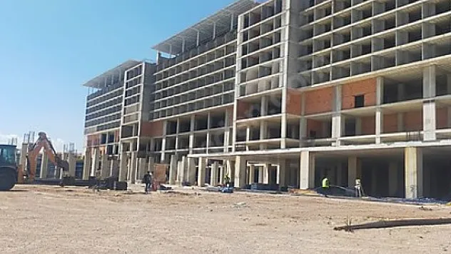Afyon'da Satılık Termal Otel. Fiyatı Dudak Uçuklattı