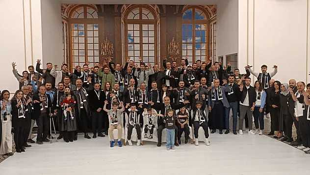 Afyon'da Siyah-Beyaz Gece