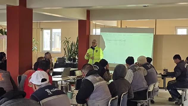 Afyon'da Trafik Şube Müdürlüğü'nden Örnek Eğitim