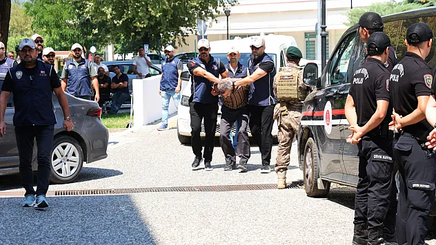 Afyon'da Yakalanan FETÖ'cü Terörist Adliye'de