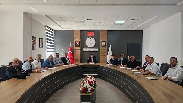 Afyon'da Yenilikçi Sınıflar Dönemi