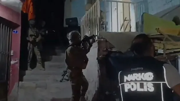 Afyon Dahil 70 İlde Operasyon… Yarım Ton Uyuşturucu Ele Geçirildi…
