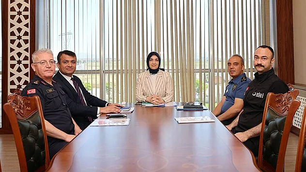 Afyon'dan 5 Milyon Araç Geçti, Tedbirlerle Kaza Oranı Düştü