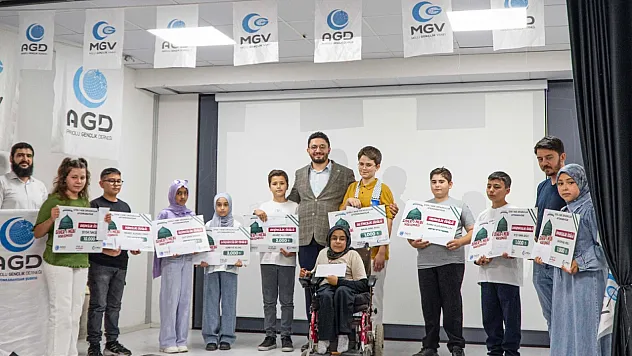 Afyon'dan Türkiye'ye Damga! İki Öğrenci İlk 10'a Girmeyi Başardı