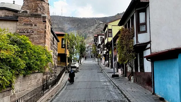 Afyon Ege mi İç Anadolu mu?