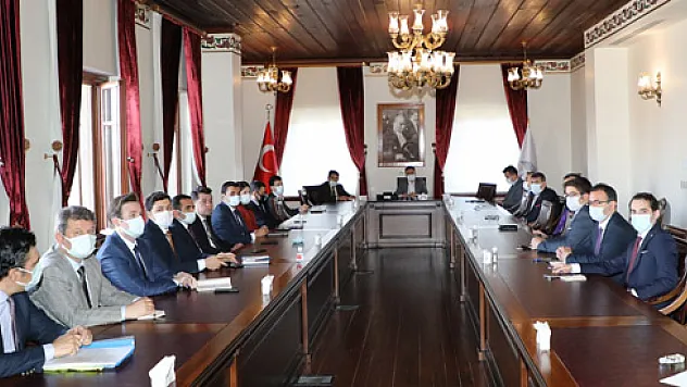 Afyon, elbirliğiyle  en iyi yere gelecek