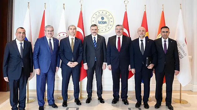Afyon Heyetinden Bakan Çiftçi'ye Hayırlı Olsun Ziyareti