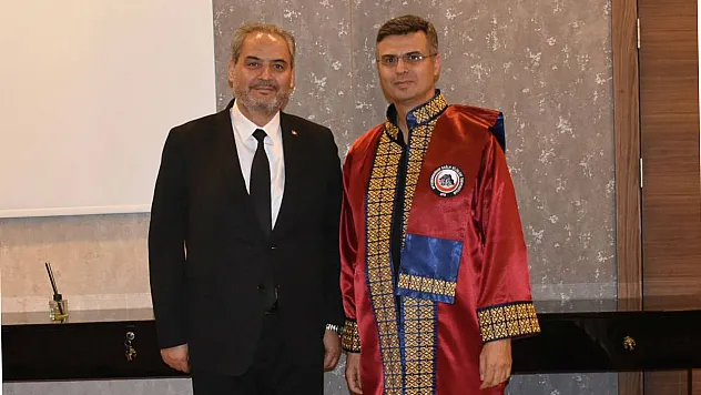 Afyon'un Eski Sağlık Müdürü Doçent Oldu