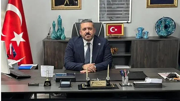 'Afyon Yanıyor, Siz Kol Kola Poz Verip Laf Yetiştiriyorsunuz'