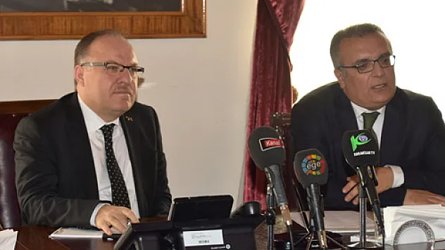 “Afyon yaşanabilecek en iyi ve huzurlu illerden birisi”