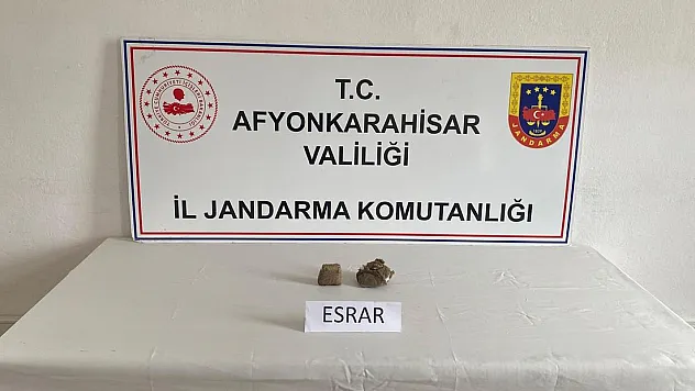 Afyon’da Bir Şahıs Fransa’dan Esrar Sipariş Etti, Suç Üstü Yakalandı