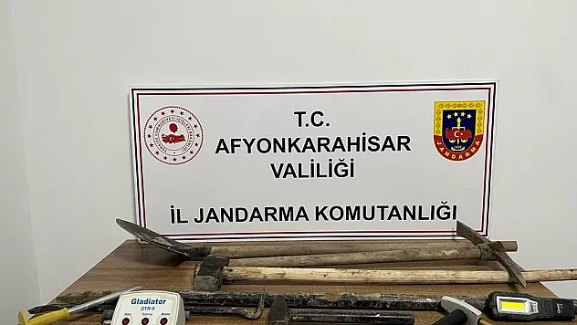 Afyon'da Define Arayan 2 Kişi Suçüstü Yakalandı