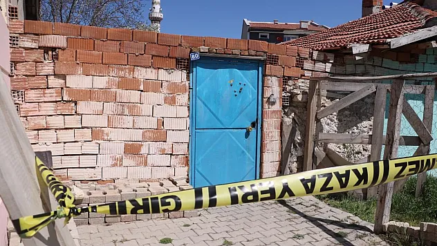 Afyon'da Eski Eş Cinneti