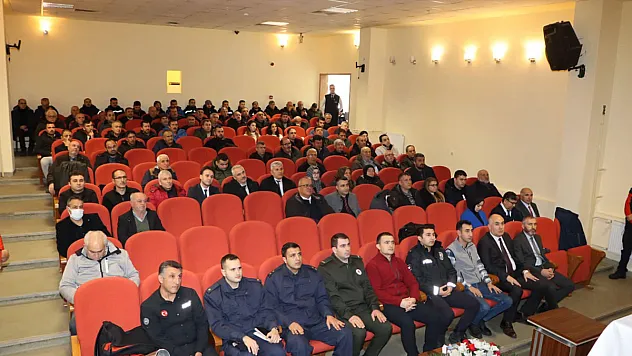 Afyon'da Kamu Personelleri Bilgilendirildi