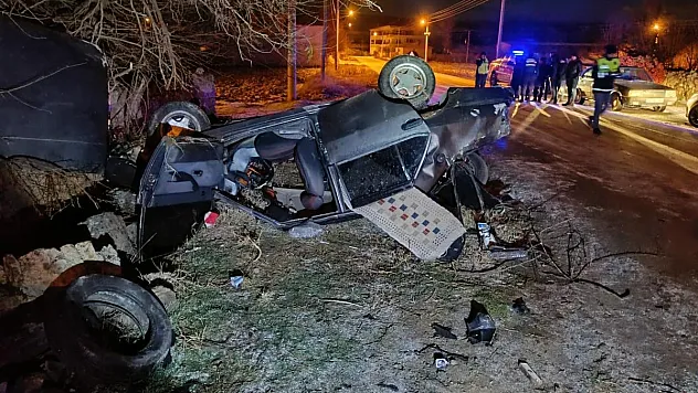 Afyon'da Otomobil Takla Attı: 4 Kişi Yaralandı