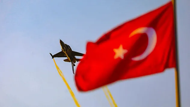 Afyon’da SOLOTÜRK rüzgarı esti