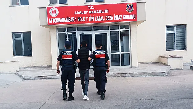 Afyon'da Uyuşturucu Satmaktan Aranan Şahıs Yakalandı