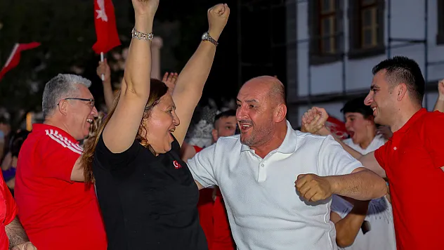 Afyon’da Zaferi Zafer Meydanı’nda Böyle kutladılar