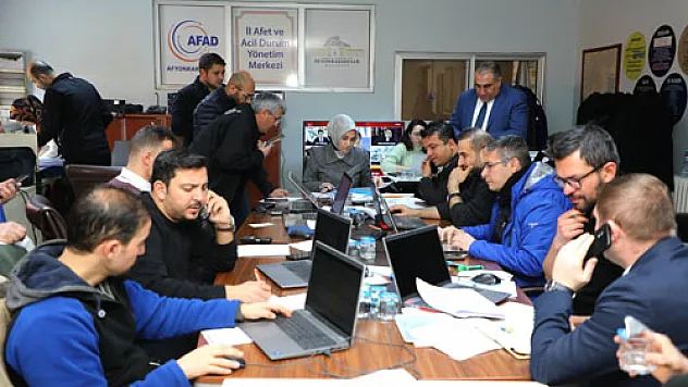 Afyon'dan 578 personel,  250 araç deprem bölgesinde