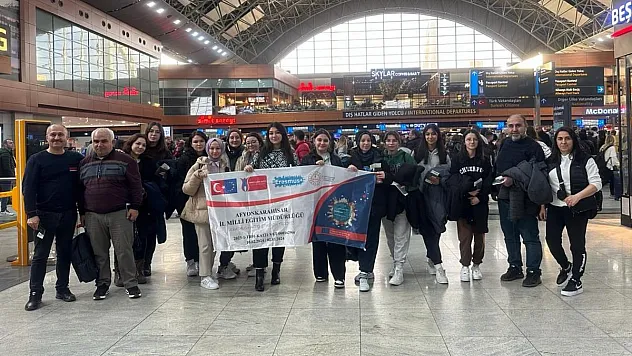 Afyon'dan Üç Ayrı Lisenin Öğrencileri Yurt Dışı Stajlarını Tamamladı