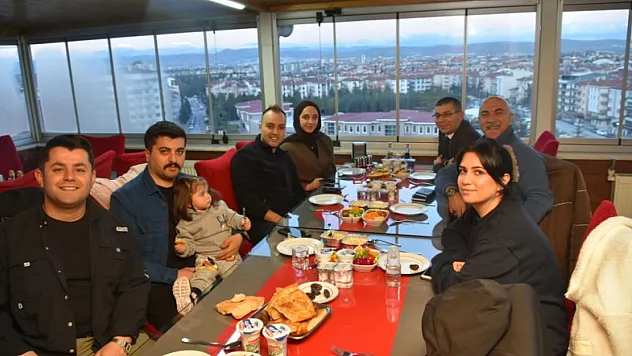 Afyonkarahisar Adliye Çalışanları İftar Yaptı
