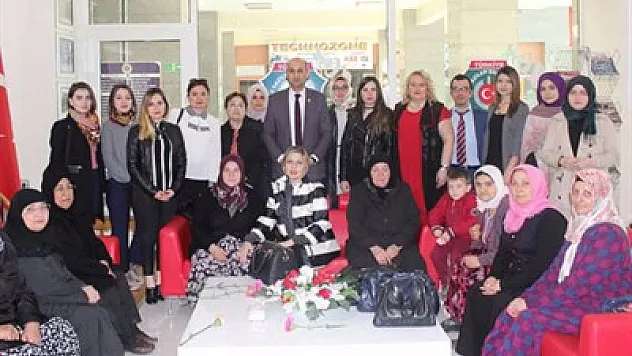 Afyonkarahisar Barosu kadınları unutmadı – Kocatepe Gazetesi