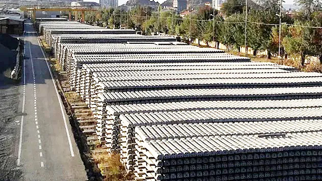 Afyonkarahisar'da 19 Bin 5 Adet Hurda Beton Traversi Satışta