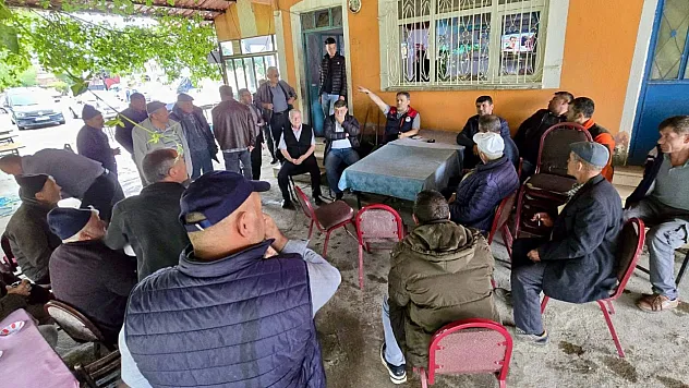 Afyonkarahisar'da Dolu Ve Selden Etkilenen Tarım Arazileri İnceleniyor