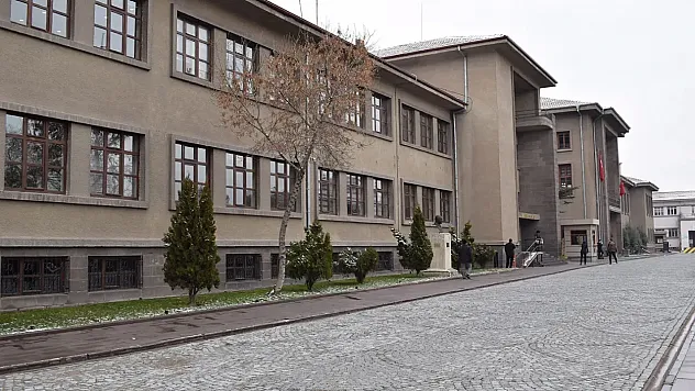 Afyonkarahisar'da Valilik'e 20 Geçici Personel Alınacak