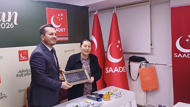 Afyonkarahisar'daki Muhtarlardan Saadet Partisi'ne Teşekkür