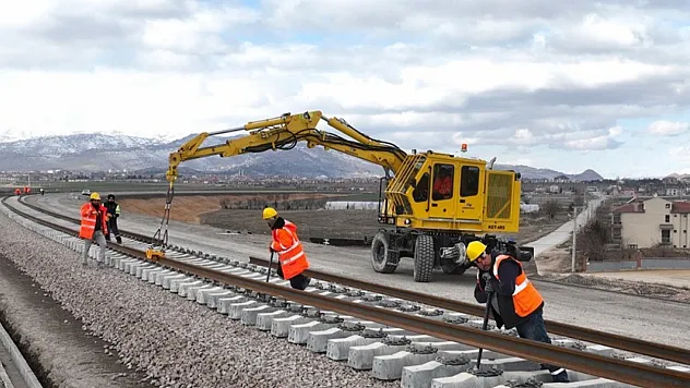 Afyonkarahisar, Hızlı Tren'in Önemli Durağı Olacak