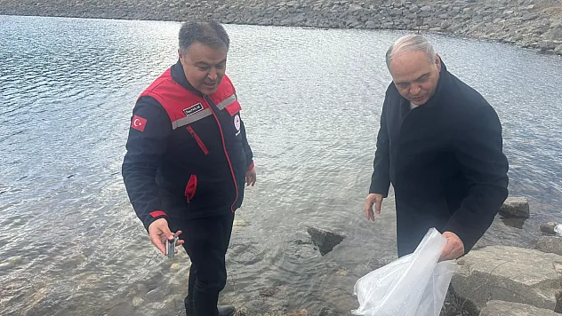 Afyonkarahisar'ın Göllerine 789 Bin Sazan Yavrusu Bırakıldı