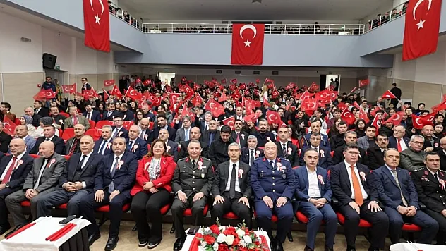 Afyonkarahisar İstiklal Marşı İçin Tek Yürek Oldu