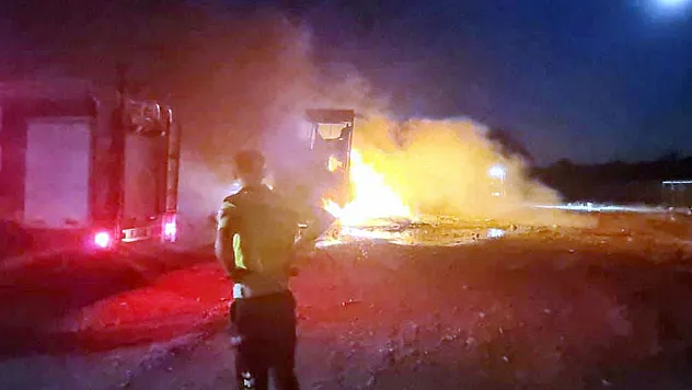 Afyonkarahisar Konya Yolu Trafiğe Kapandı: Yangın Alarmı