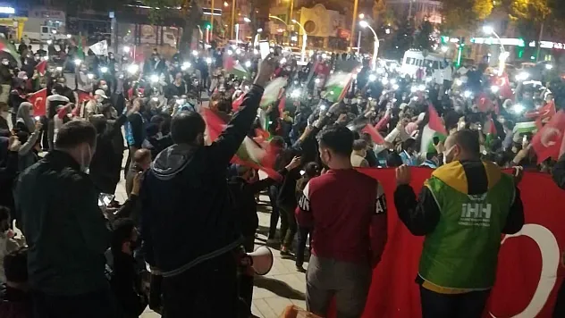 AFYONKARAHİSAR TEK YÜREK: KUDÜS'E SAHİP ÇIKIYORUZ