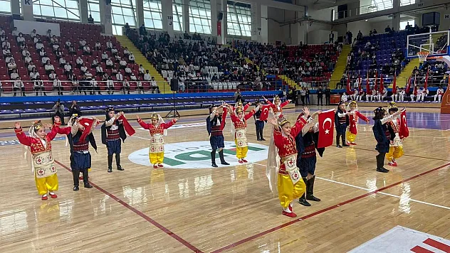 Afyonkarahisar'da 23 Nisan coşkusu