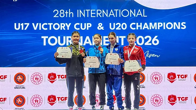 Afyonkarahisarlı Sporcular Güreş De Milli Takımı Temsil Etti