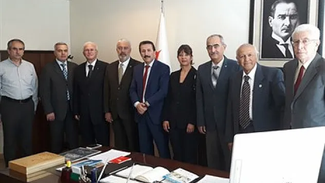 Afyonkarahisarlılar Derneği'nden 'hayırlı olsun' ziyareti