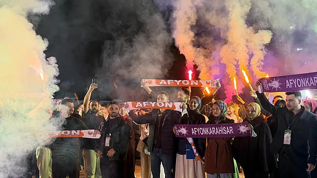 Afyonlu AK Partili Gençler, Kocaeli'ne Çıkarma Yaptı