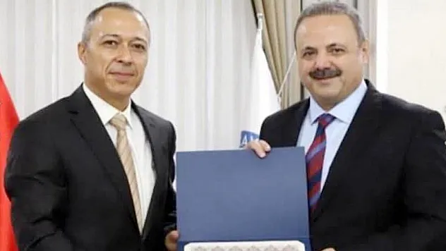 Afyonlu Bilim İnsanının Başarısına Takdir