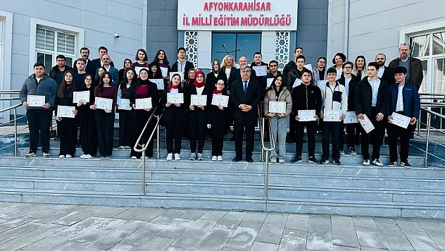 Afyonlu Öğrenciler TÜBİTAK Proje Yarışması'nda Derece Aldılar