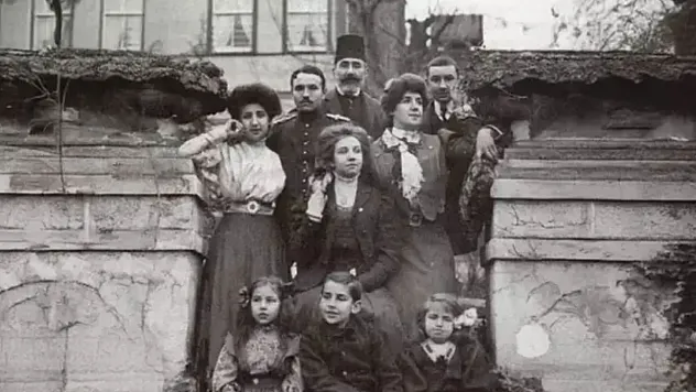 Afyonlu Paşa Ailesi: Kabaağaçlızadeler, Ahmet Cevat Paşa, Mehmet Şakir Paşa, Cevat Şakir